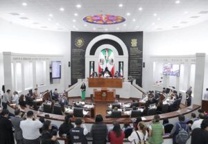 EN SESIÓN EXTRAORDINARIA, SE ELIGE A LAS Y LOS INTEGRANTES DE LA DIRECTIVA, PARA EL PRIMER Y SEGUNDO PERIODO ORDINARIO DE SESIONES, DEL TERCER AÑO DE EJERCICIO CONSTITUCIONAL.