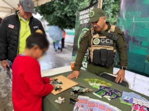 SEGURIDAD Y PREVENCIÓN LLEGAN A JARDINES DEL SUR CON EL PROGRAMA “EL GOBER EN TU CASA” 