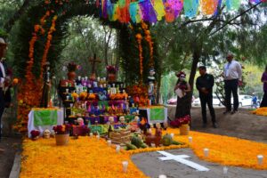 Gobierno del Estado mantiene vivas las tradiciones del Día de Muertos