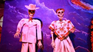El Gobernador Ricardo Gallardo inaugura monumental altar de muertos en Palacio de Gobierno
