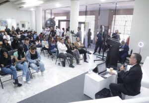 EL CONGRESO DEL ESTADO LLEVÓ A CABO LA CONFERENCIA MAGISTRAL “1826, INFLUJO CONSTITUCIONAL EN LA TRANSICIÓN HACIA LOS ESTADOS, DIVISIÓN DE PODERES Y CONSTRUCCIÓN DEL PODER LEGISLATIVO”.